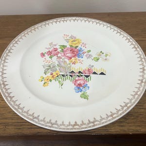 Crooksville China Co. Gold Filigree Floral Center No. 837 Dinner Plate