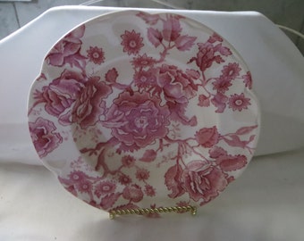 Johnson Brothers English Chippendale Soup Bowl Design In EUC
