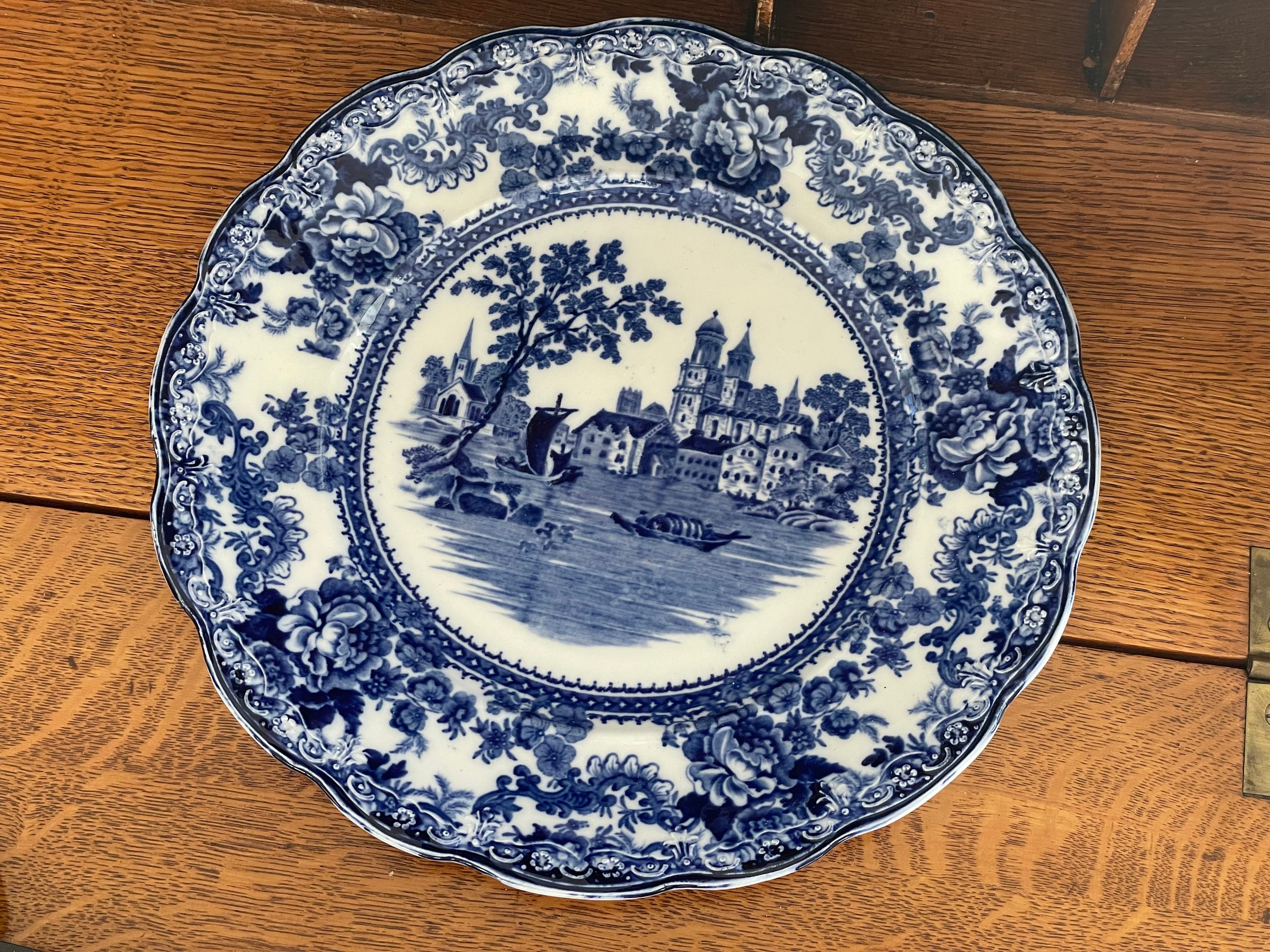F WINKLE Dinner Plate Togo (flow Blue) Made in England 9 7/8 
