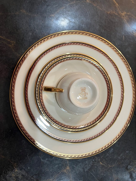 LENOX MONROE Dinnerware Bone China Service for 8 Made in USA - Etsy