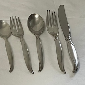 1847 Rogers International Silver Flair 5 Piece Flatware Set