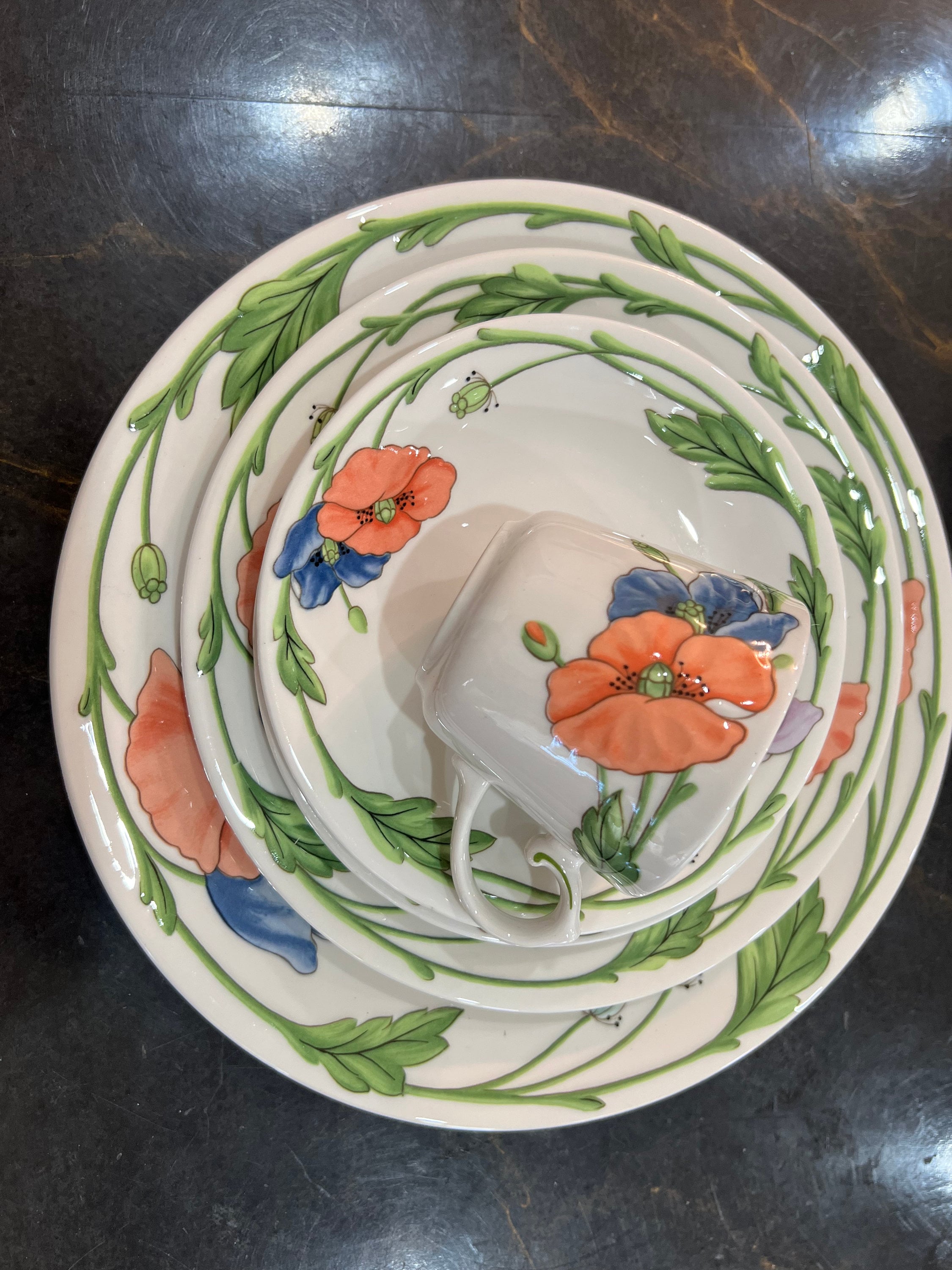 Amazon.com | Villeroy & Boch Amapola Salad Plate: Salad Plates
