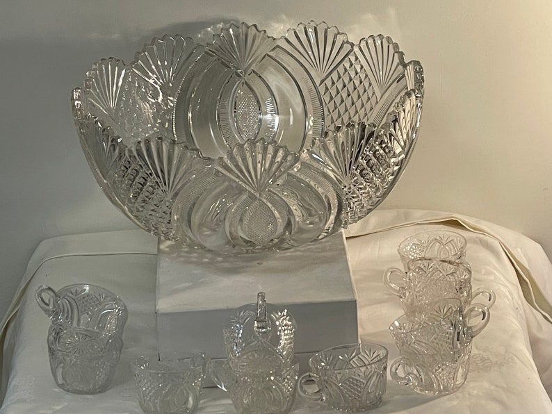 Large MCKEE Jubilee Hickman Pressed Glass Punch Bowl Set With Base And 12 Glasses