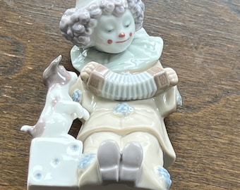 Vintage Lladro Clown w/Accordion & Dog #5279 retired "Pierrot w/Concertina" glossy