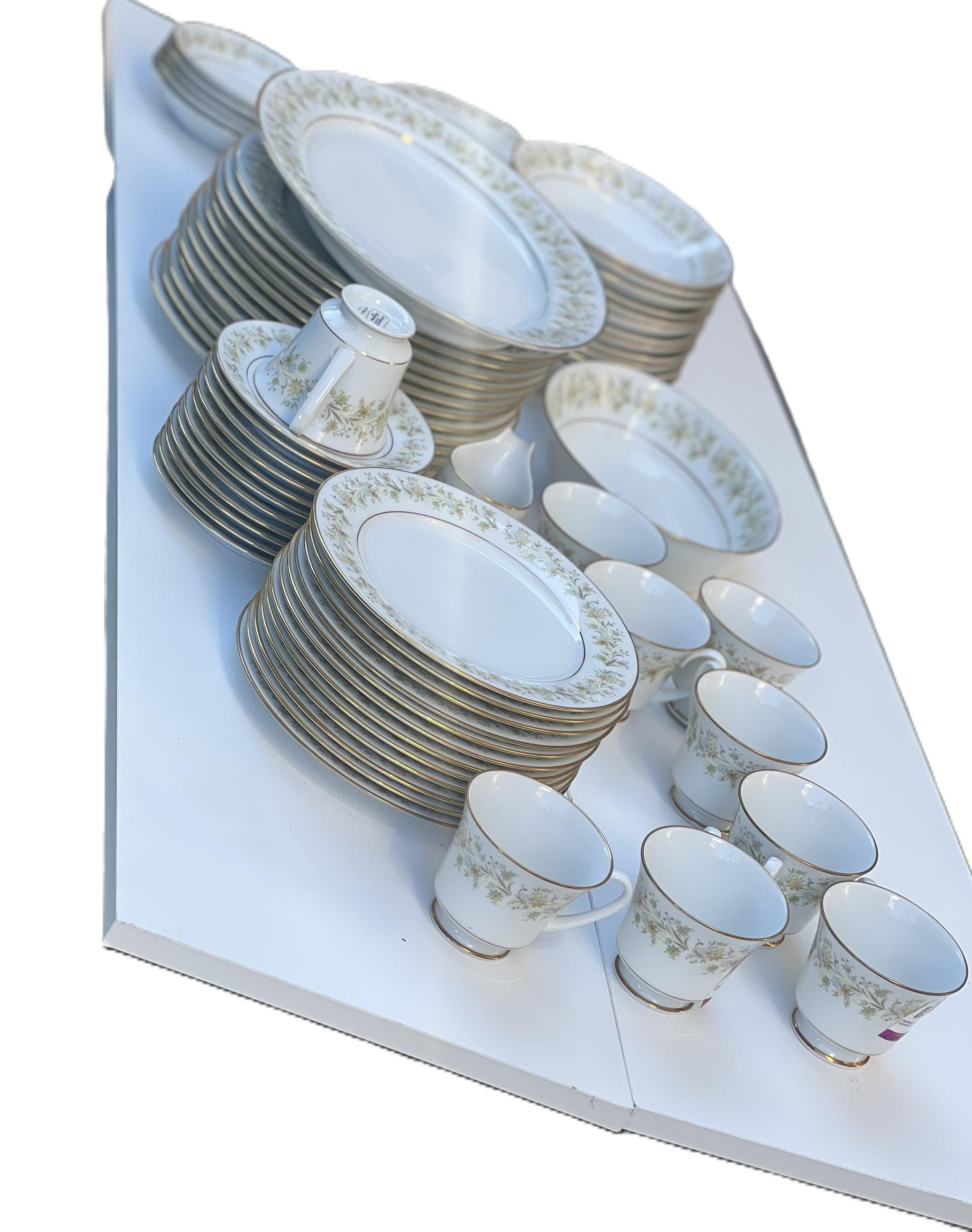 Vintage Noritake Japan Andorra # 2182 Dinnerware Service for 12