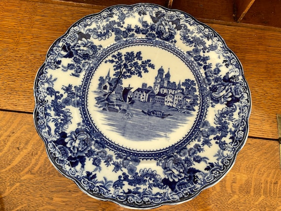 F WINKLE Dinner Plate Togo flow Blue Made in England 9 7/8 