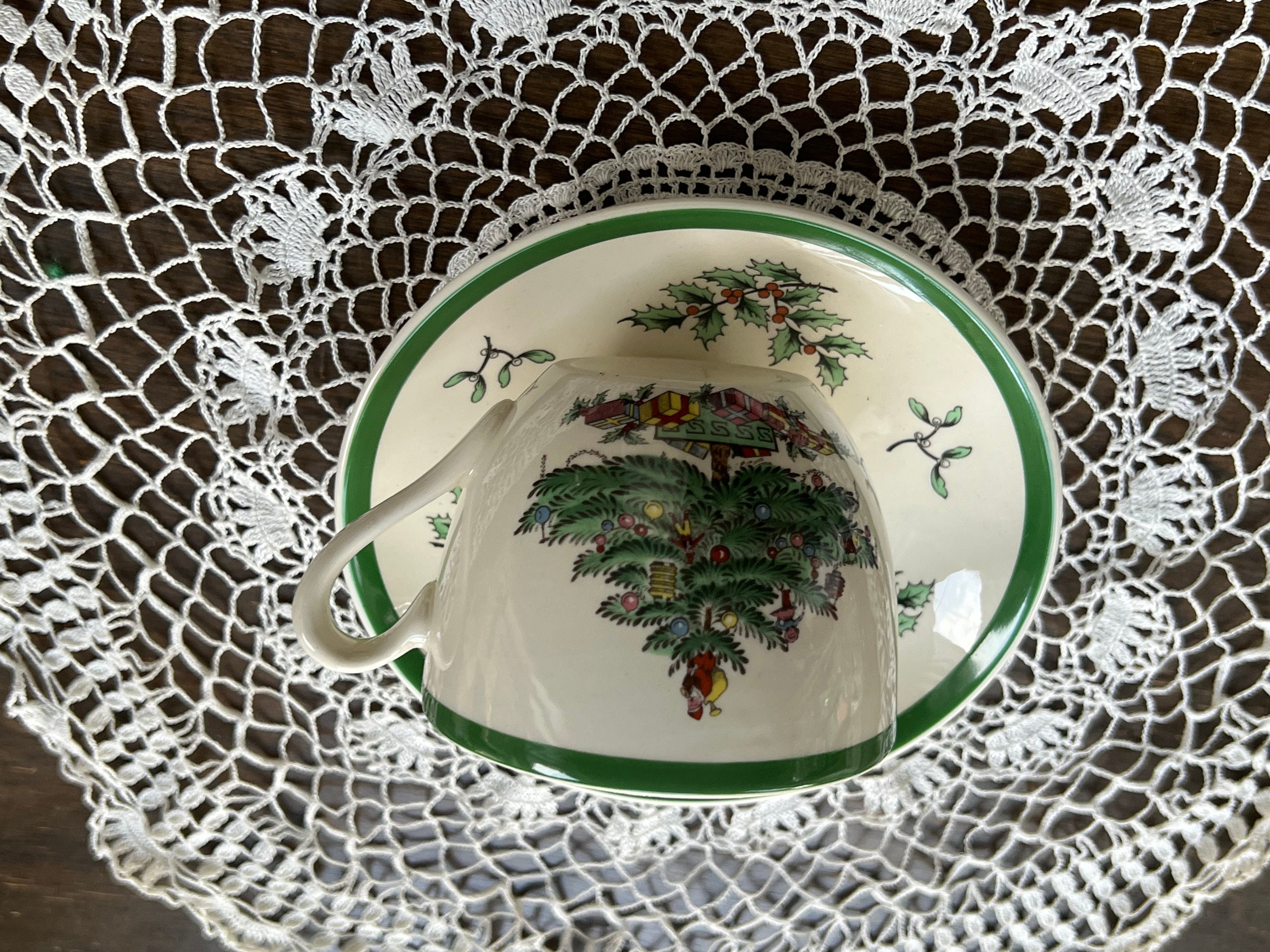 Vintage Discontinued Spode England S3324N Christmas Tree Cup