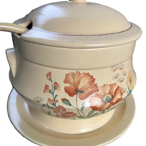 Vtg. Treasure Craft &quot;Wildflowers&quot; soup Tureen-Tan with Ladle And Underplate Orange/Yellow  Flowers, 1970