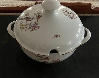 Vintage Kahla Made In German Democratic Republic Lidded Tureen Birds And Flowers