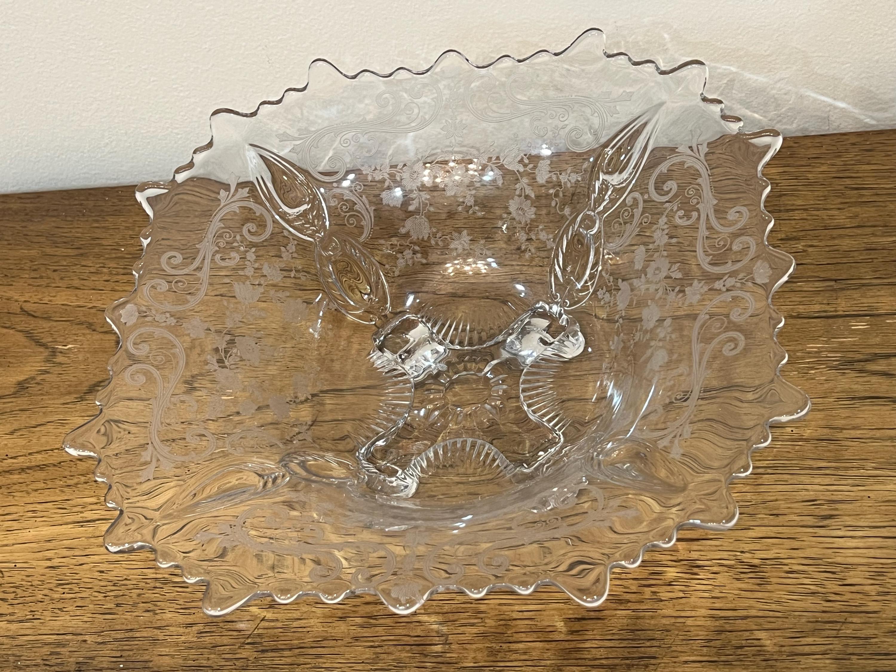 ケンブリッジローズポイントクリスタル脚付きセンターピースまたは