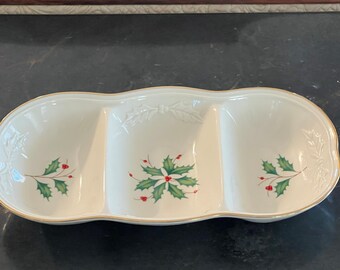 Vintage LENOX Holiday Vase: Gold Red Ribbon, Holly Berry Design