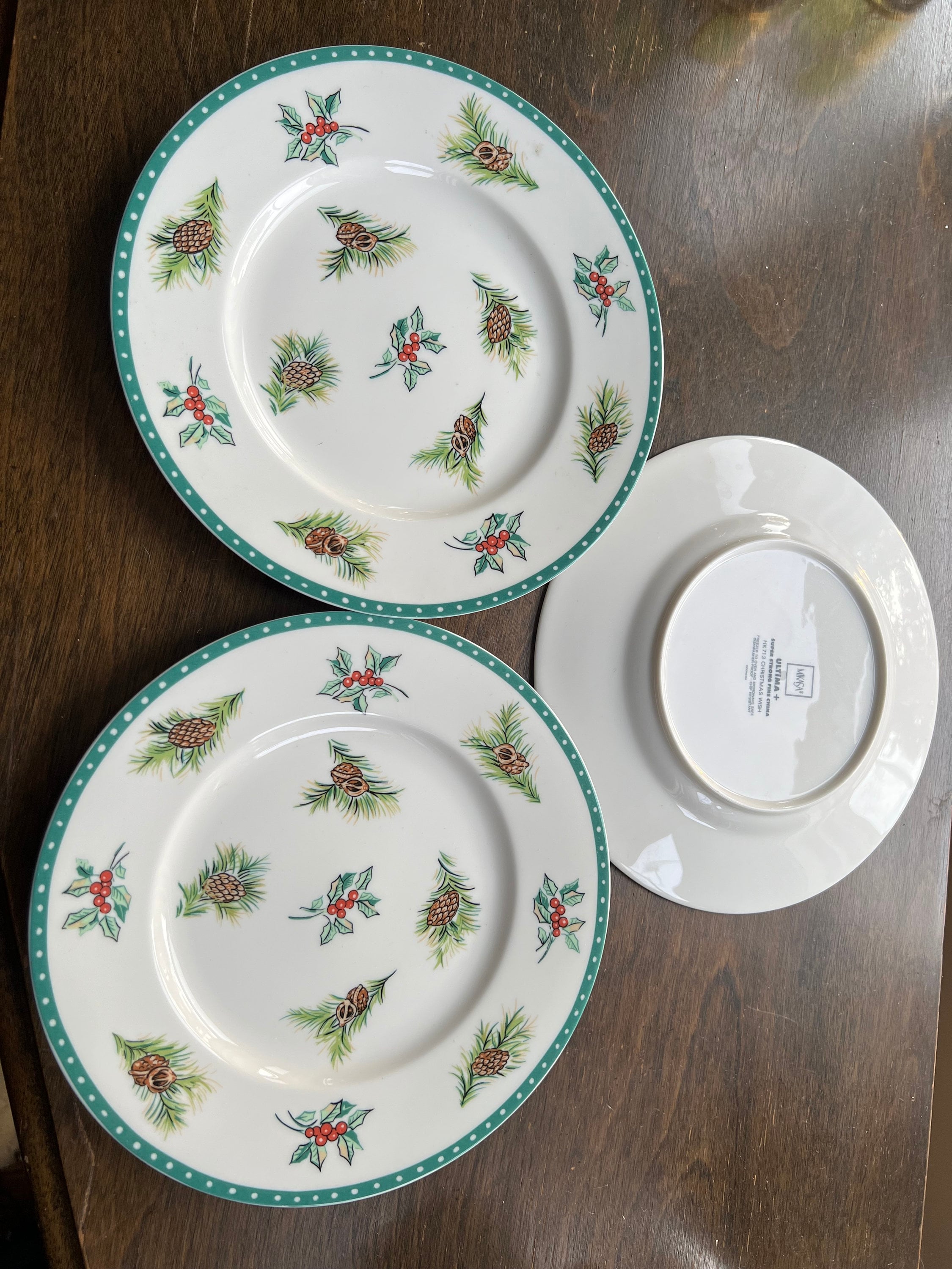Mikasa christmas cheap dishes