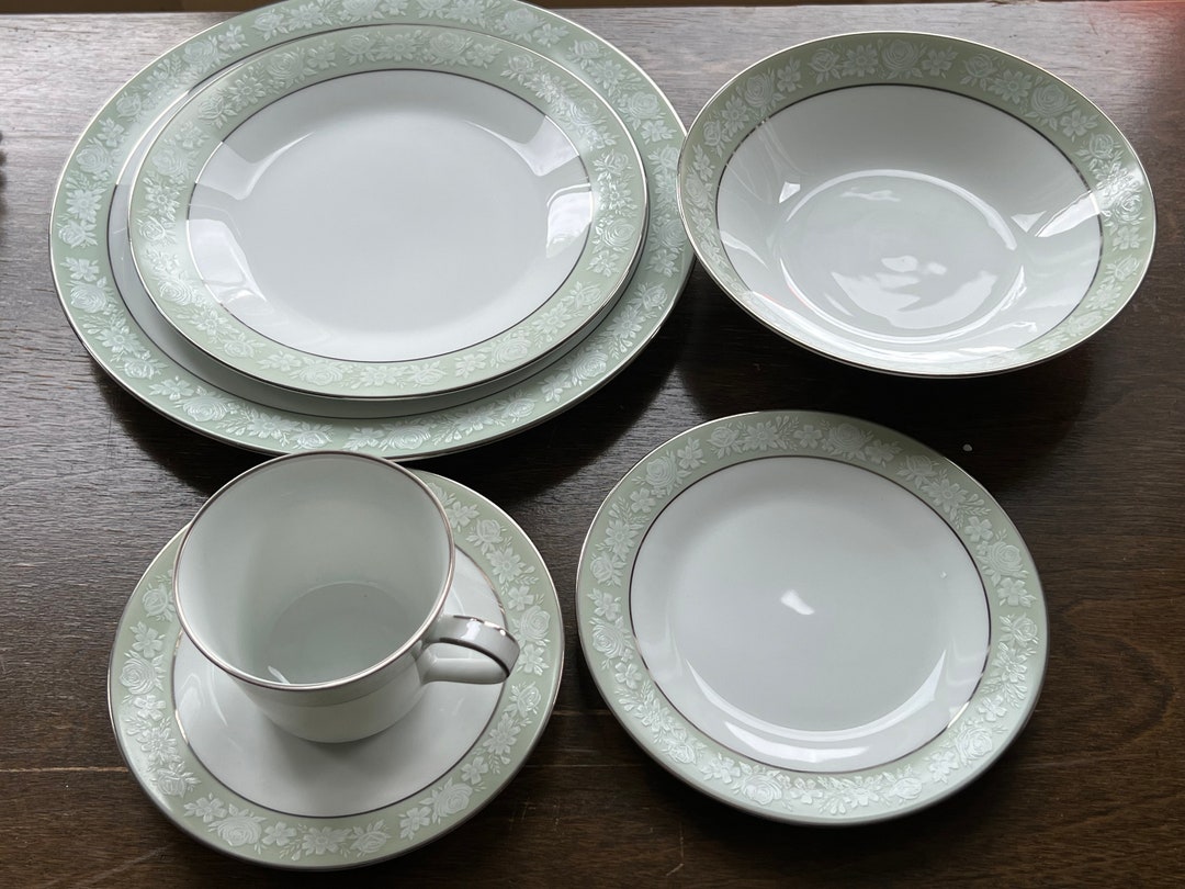 Noritake Vienne Fine China Dinnerware Set Service for 8 53 Pieces Etsy