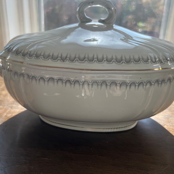 Royal Furnivals England Louis Furnivals  Oval Soup Tureen