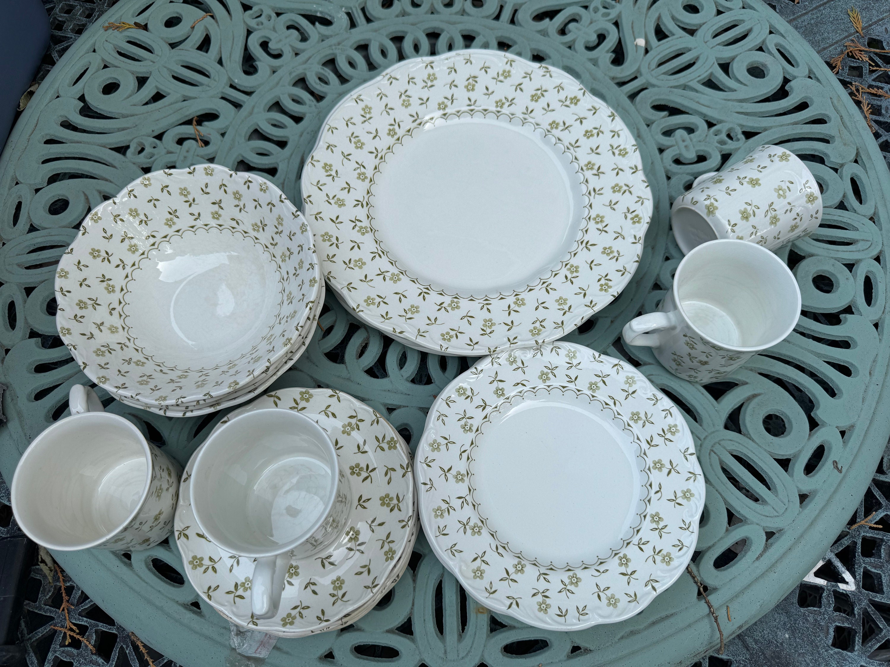 J&G Meakin England English Staffordshire Sterling Forget Me Not