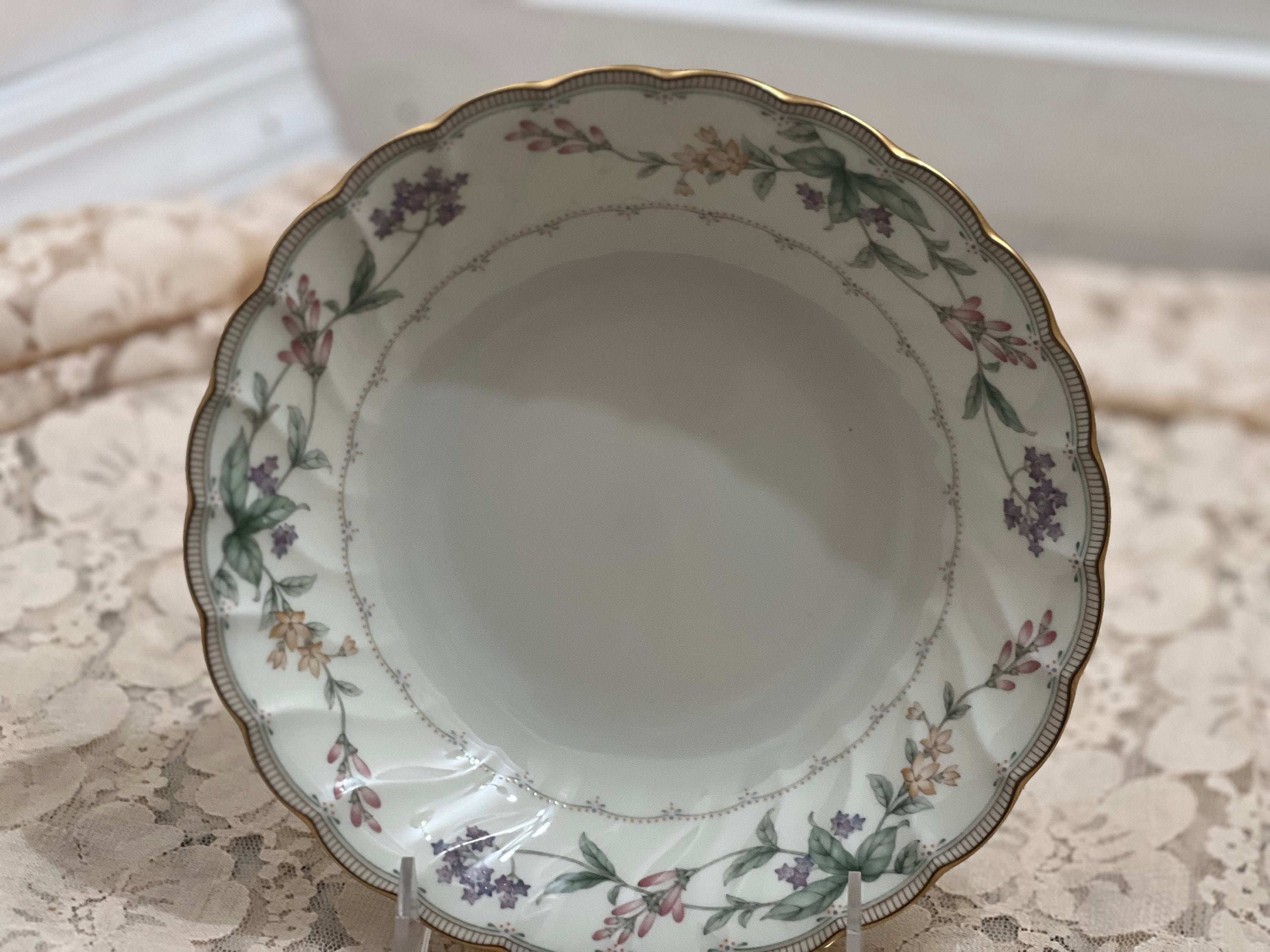 Noritake Brookhollow Bone China Soup Bowls - Set of 4 Floral Rim