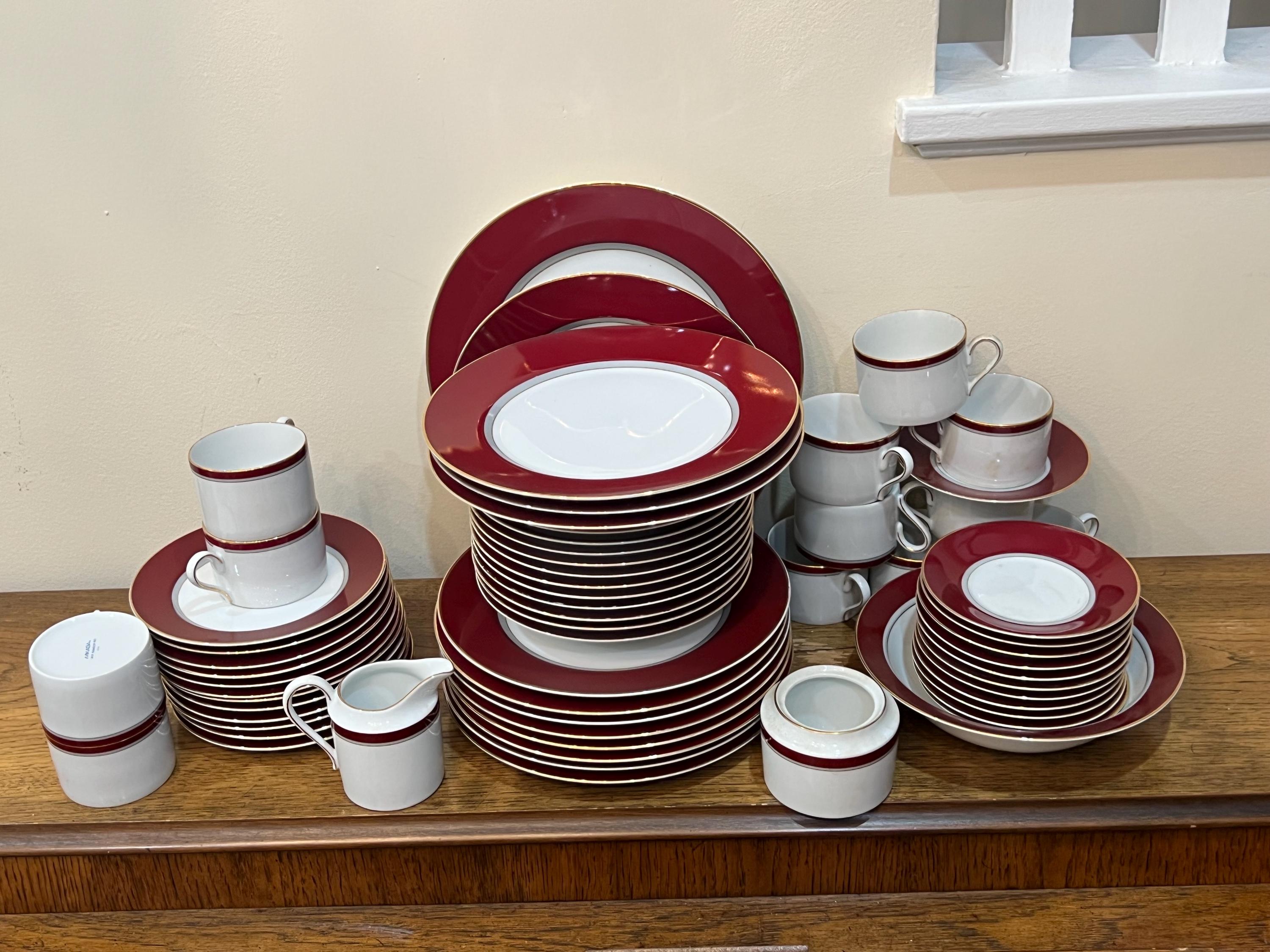 Mikasa Grandeur Red Fine China LAD07 64 PC Dinnerware Set for 12
