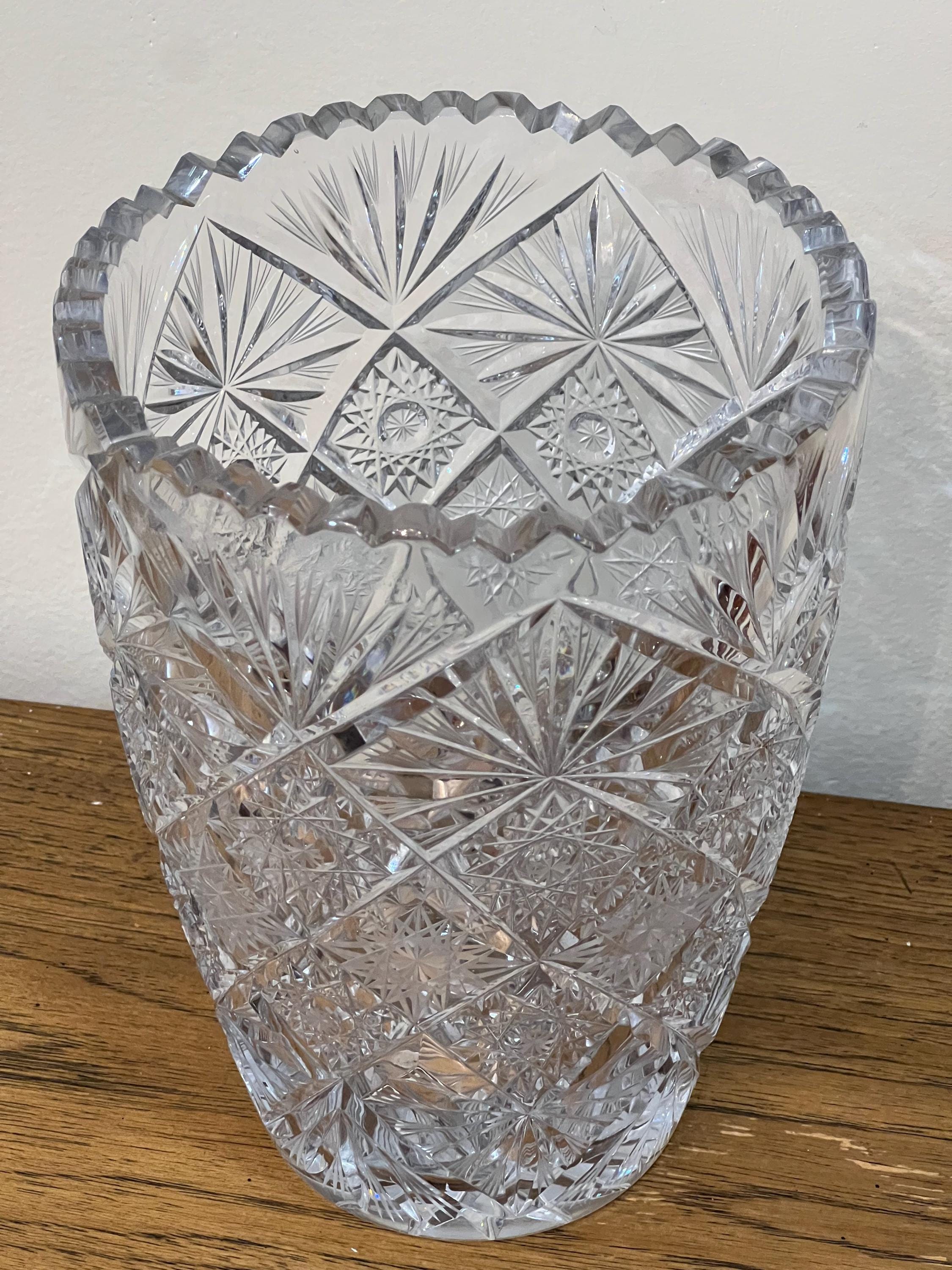 チェコ ボヘミアン ハンドカット クリスタル クイーンズ レース 鋸歯