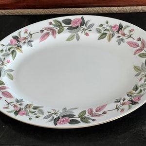 Wedgwood Hathaway Rose 40 cm ovale Servierplatte
