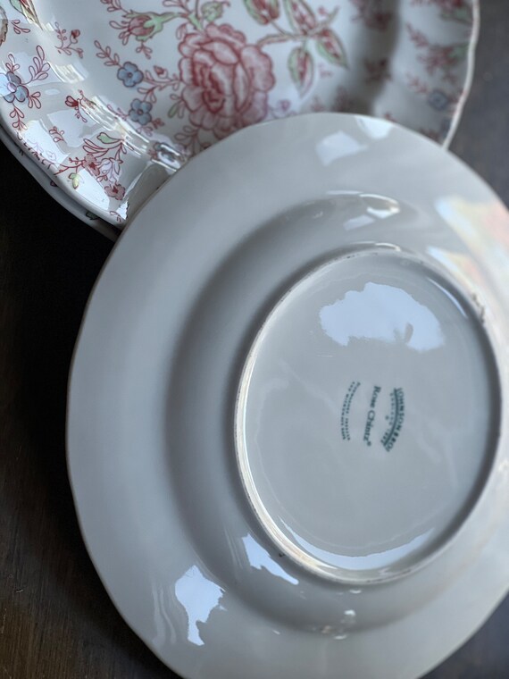 Johnson Brothers Rose Chintz Pink Flowers Green Leaves Dinner