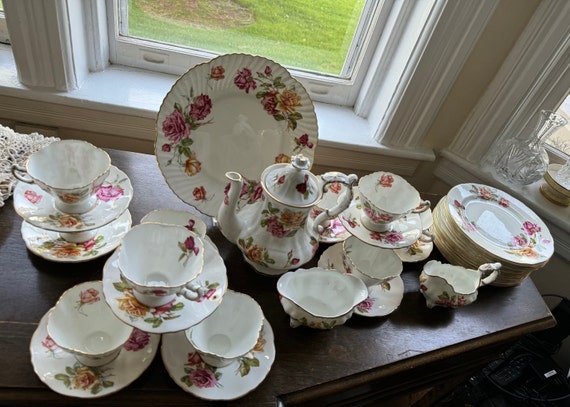 Hammersley Morgan's Rose Dinnerware Luncheon Plates , Coffee ,tea