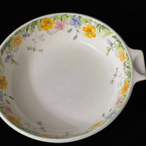 Vintage Mikasa Bone Plus China Ultra Cream Country Garden A9002 Round Vegetable Bowl
