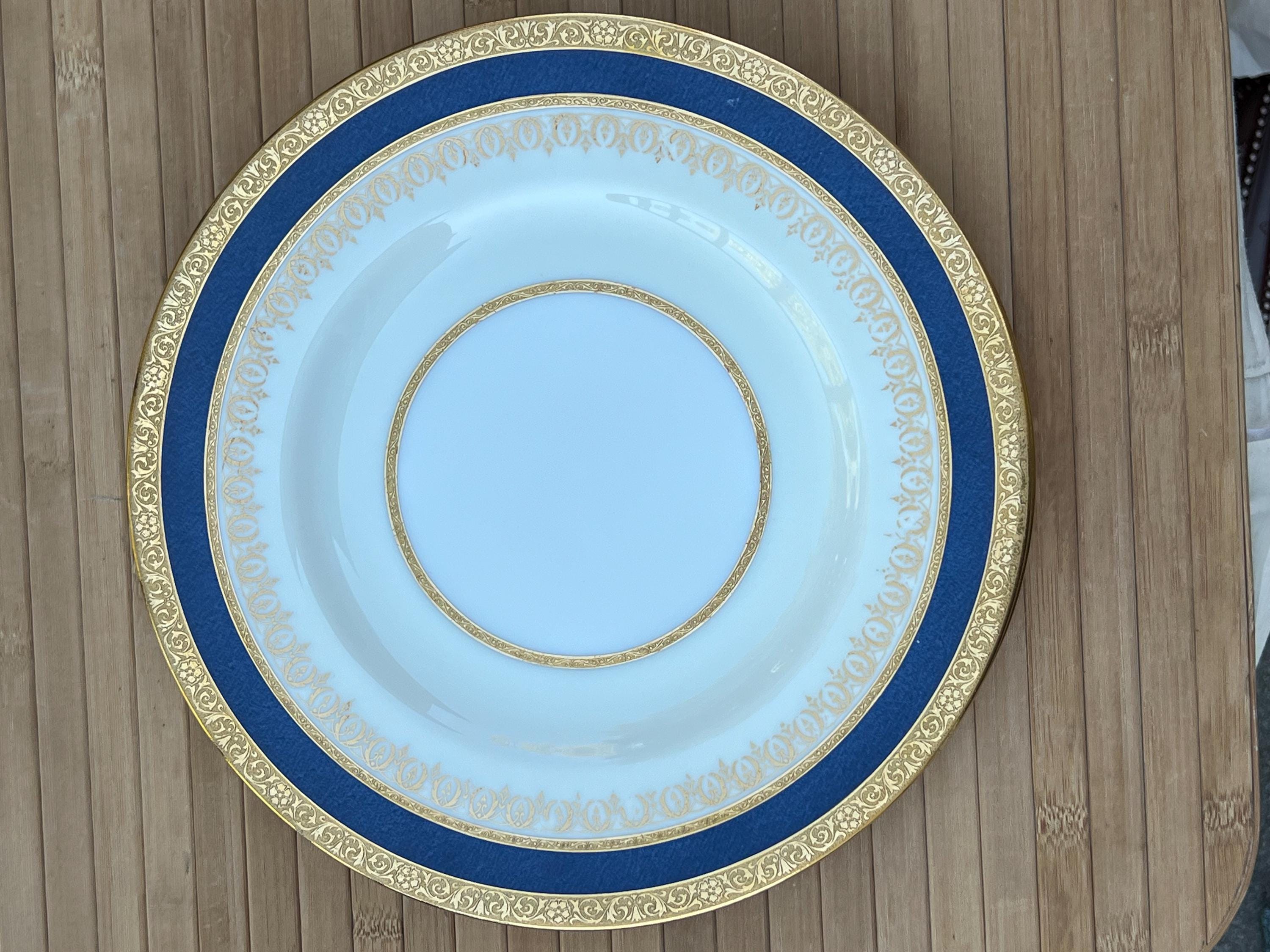 ローマ・コンスタンティノープル青銅セット Minton Cobalt Blue Gilt Dinner Plates: Antique Set of 2 - Etsy