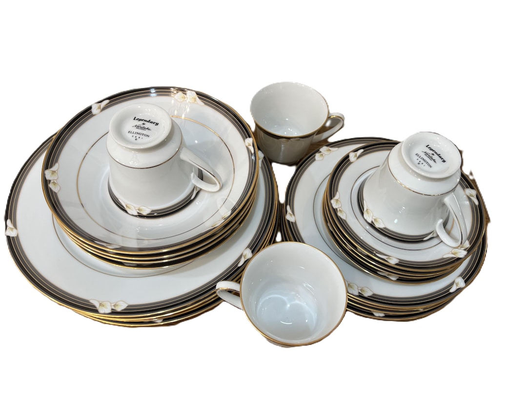ノリタケの伝説的エリントン食器セットとサービングピース、あなたの