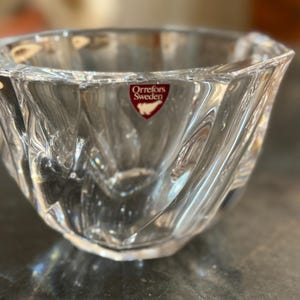 Orrefors crystal Residence bowl by Olle Alberius with inscribed Signature
