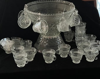 Wexford di ANCHOR HOCKING Set da 22 ciotole da punch in vetro pressato di grandi dimensioni con base, 18 tazze, mestolo e piatto per torta abbinato