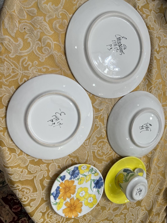 Ernestine Cannon Salerno Italy Dinnerware Set Cheery Daisy Yellow