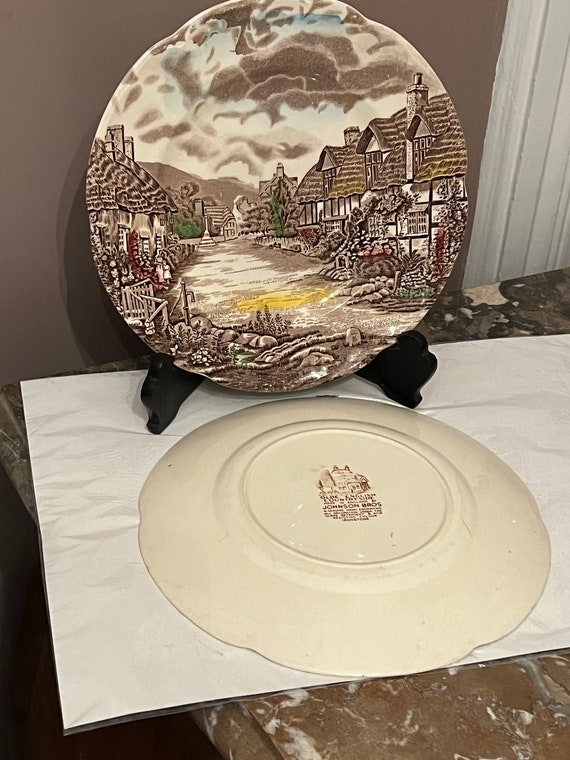 Johnson Brothers Olde English Countryside Brown Dinner Plates Set