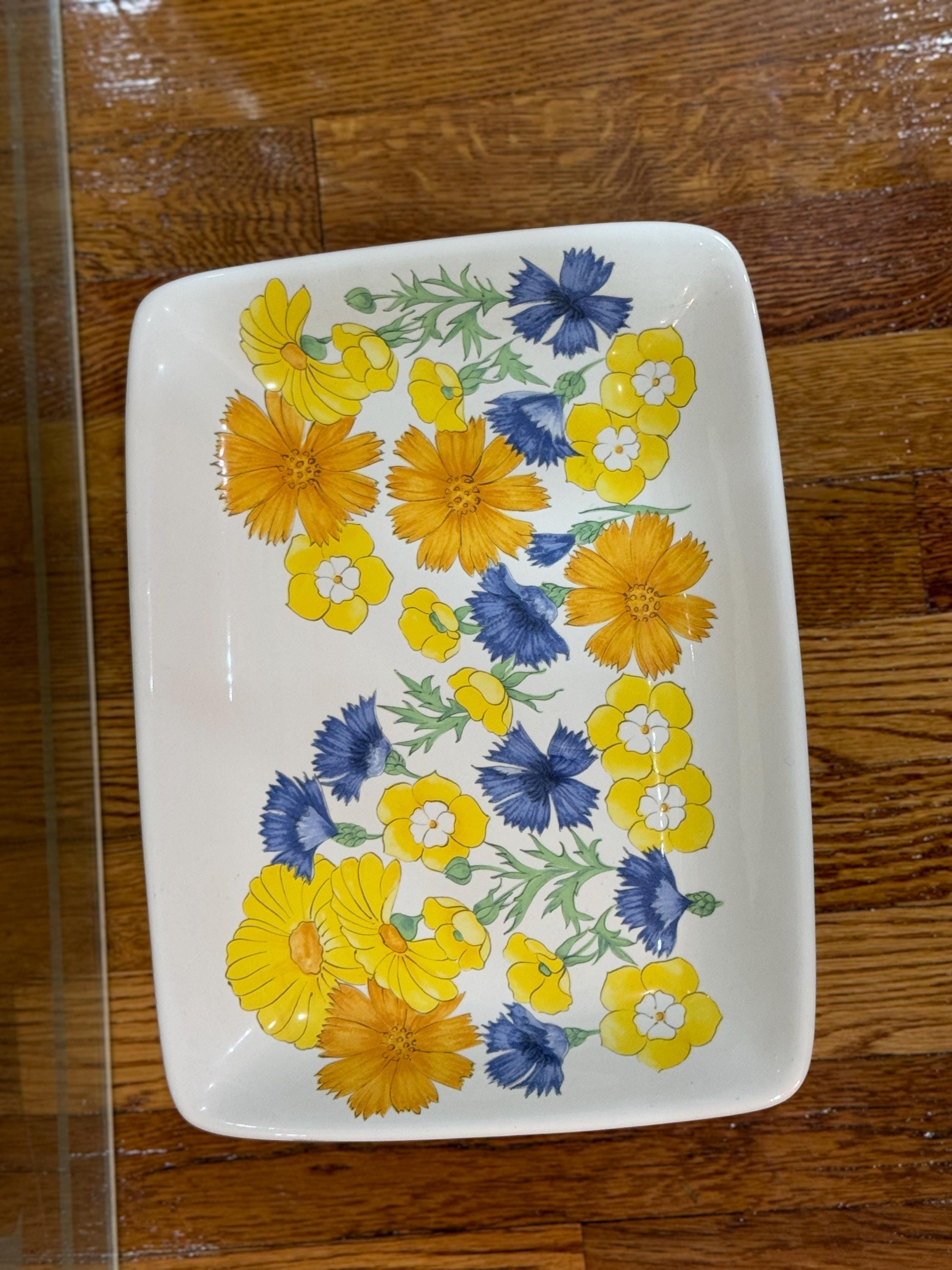 Ernestine Cannon Salerno Italy Dinnerware Set Cheery Daisy Yellow