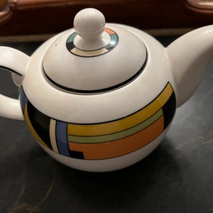 Royal Doulton Everyday Milano 1990 2 PT Teapot TC1211