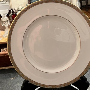 Wedgwood Marina Green Dinner Plate Width: 10 3/4 in