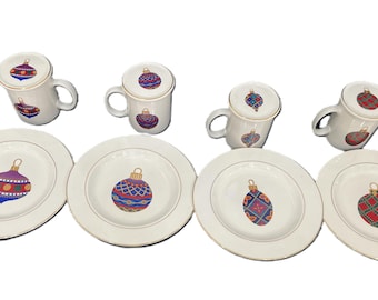 Gibson Everyday West Cliff Christmas Ornament Dinnerware Set Festive Lidded Mugs And Plates