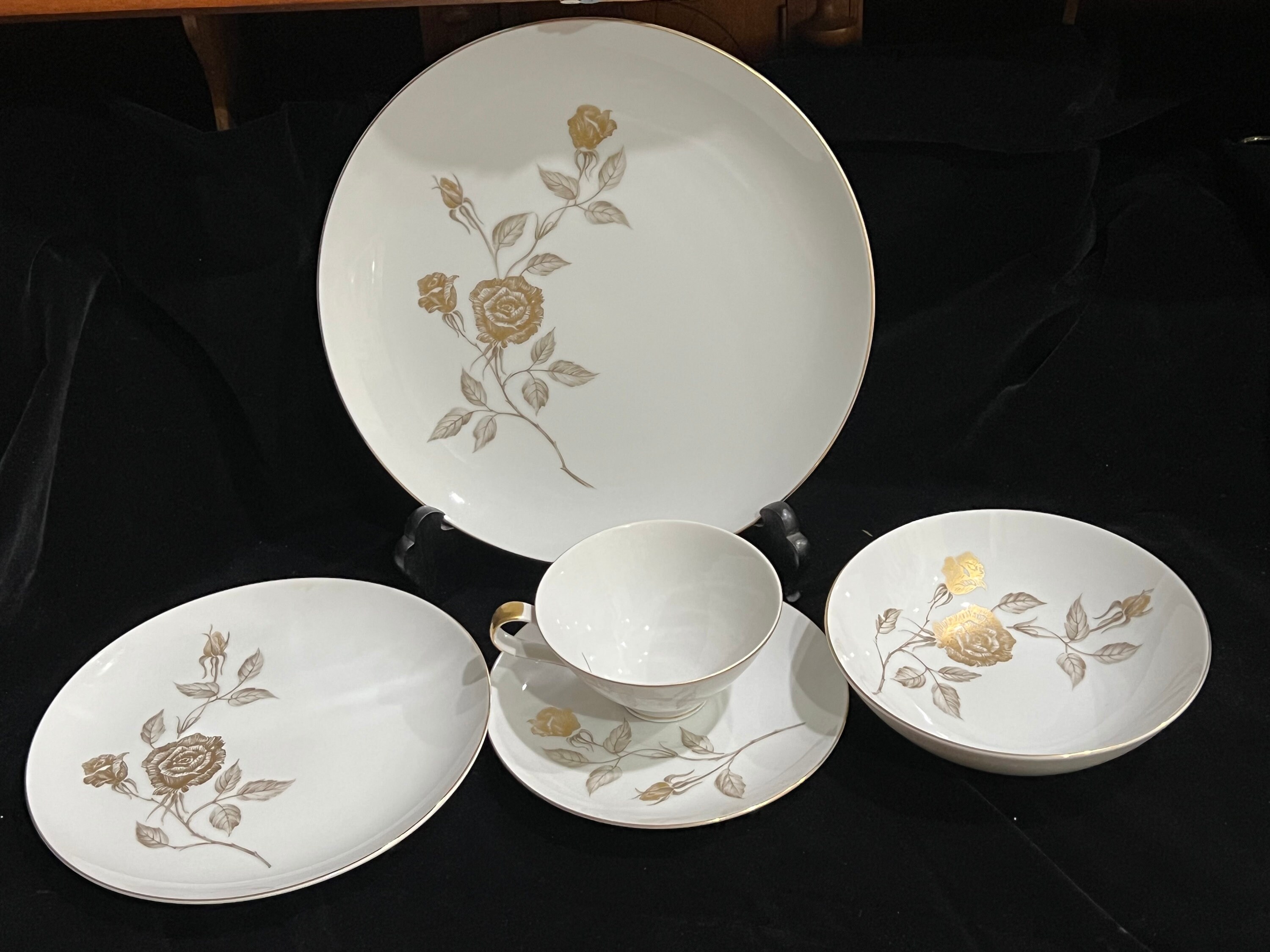 Vintage Mikasa Fine China Narumi Japan Damask Rose 5269 5 Pc Place