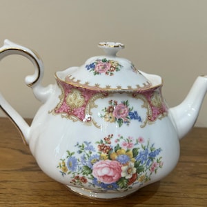 Royal Albert Lady Carlyle Teapot And Lid