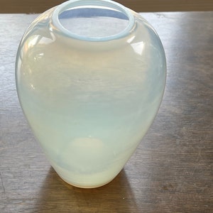 Silvestri Modern Art Glass Opaline Vase 6&quot;