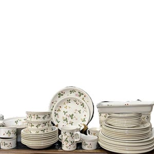 Wedgwood Wild Strawberry - Etsy