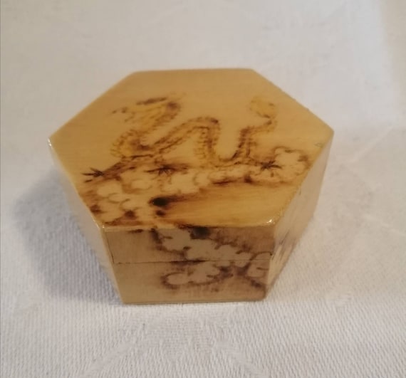 made in China pre-2000. Pair of vintage hexagonal Chinese wooden trinket boxes lacquered exterior and fabric-lined interior with fitted lid