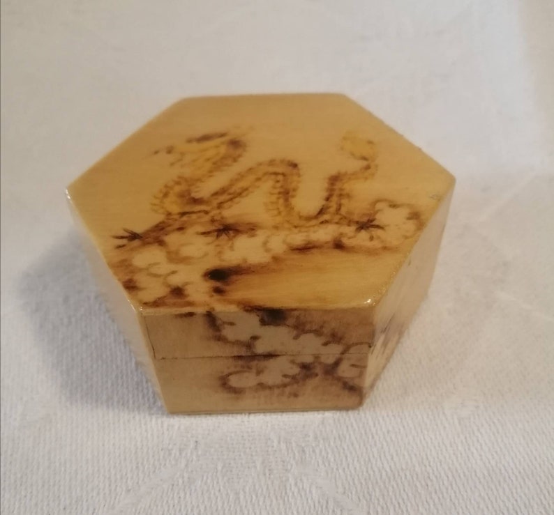 made in China pre-2000. Pair of vintage hexagonal Chinese wooden trinket boxes lacquered exterior and fabric-lined interior with fitted lid