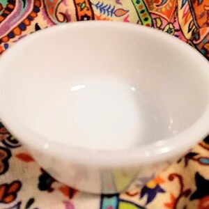 Vintage pair of ovenproof Anchor Hocking Fire King milk glass/white glass ramekins, utility bowls or custard cups, made in USA circa 1980s. image 4