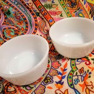 Vintage pair of ovenproof Anchor Hocking Fire King milk glass/white glass ramekins, utility bowls or custard cups, made in USA circa 1980s. image 2
