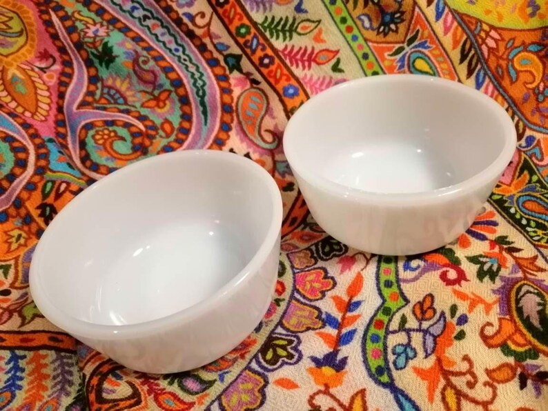 Vintage pair of ovenproof Anchor Hocking Fire King milk glass/white glass ramekins, utility bowls or custard cups, made in USA circa 1980s. image 2