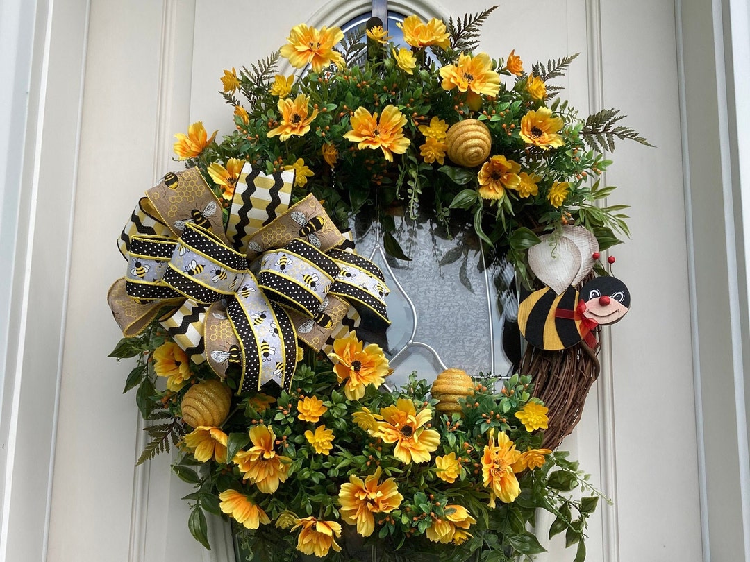 Bumble bee wreath for front door Large grapevine wreath with - Etsy ...