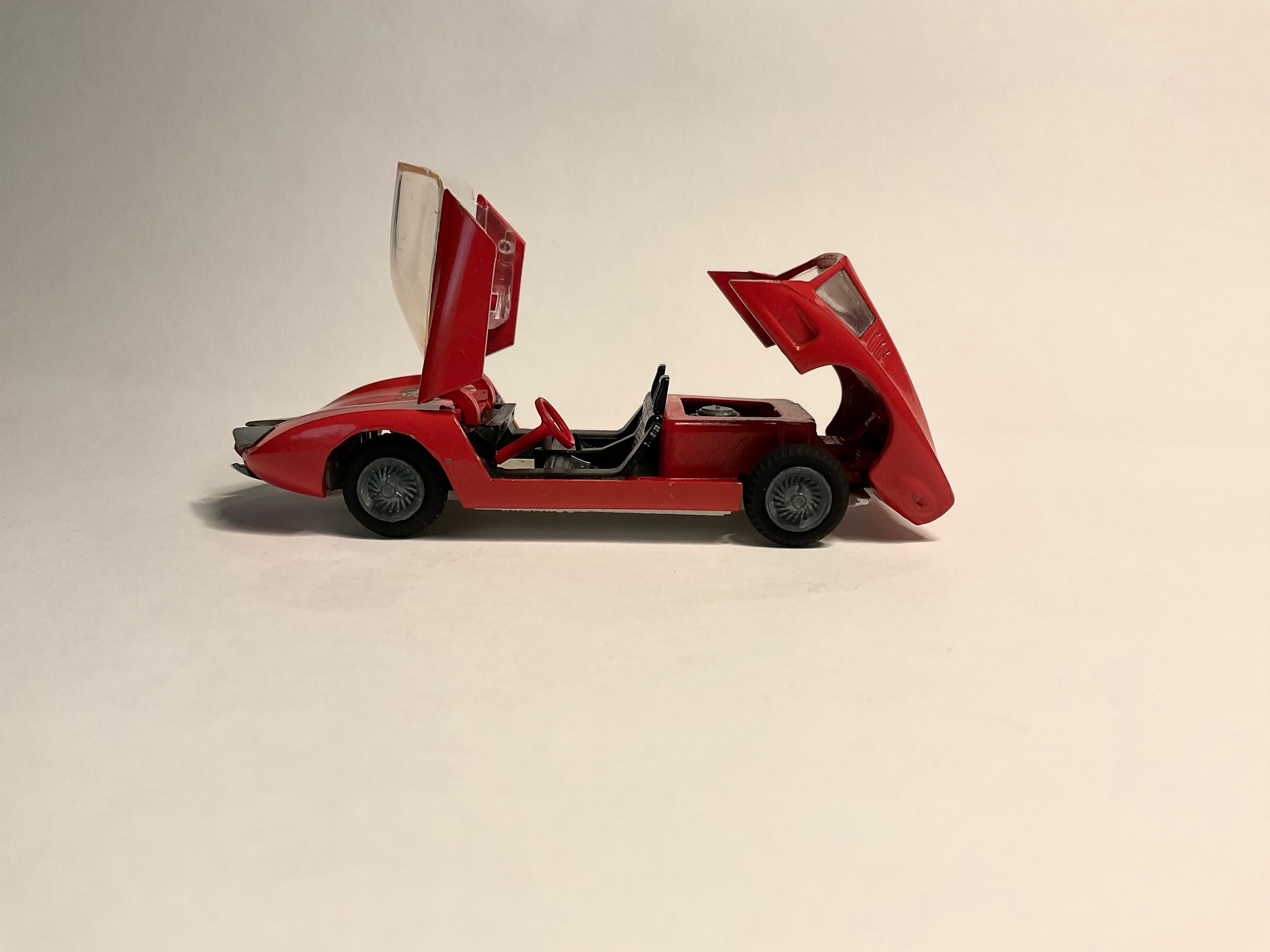 Voiture Miniature Tekno Denmark Monza GT Rouge - Réf. 965, échelle 1/43? (Danemark, 1966-1972)