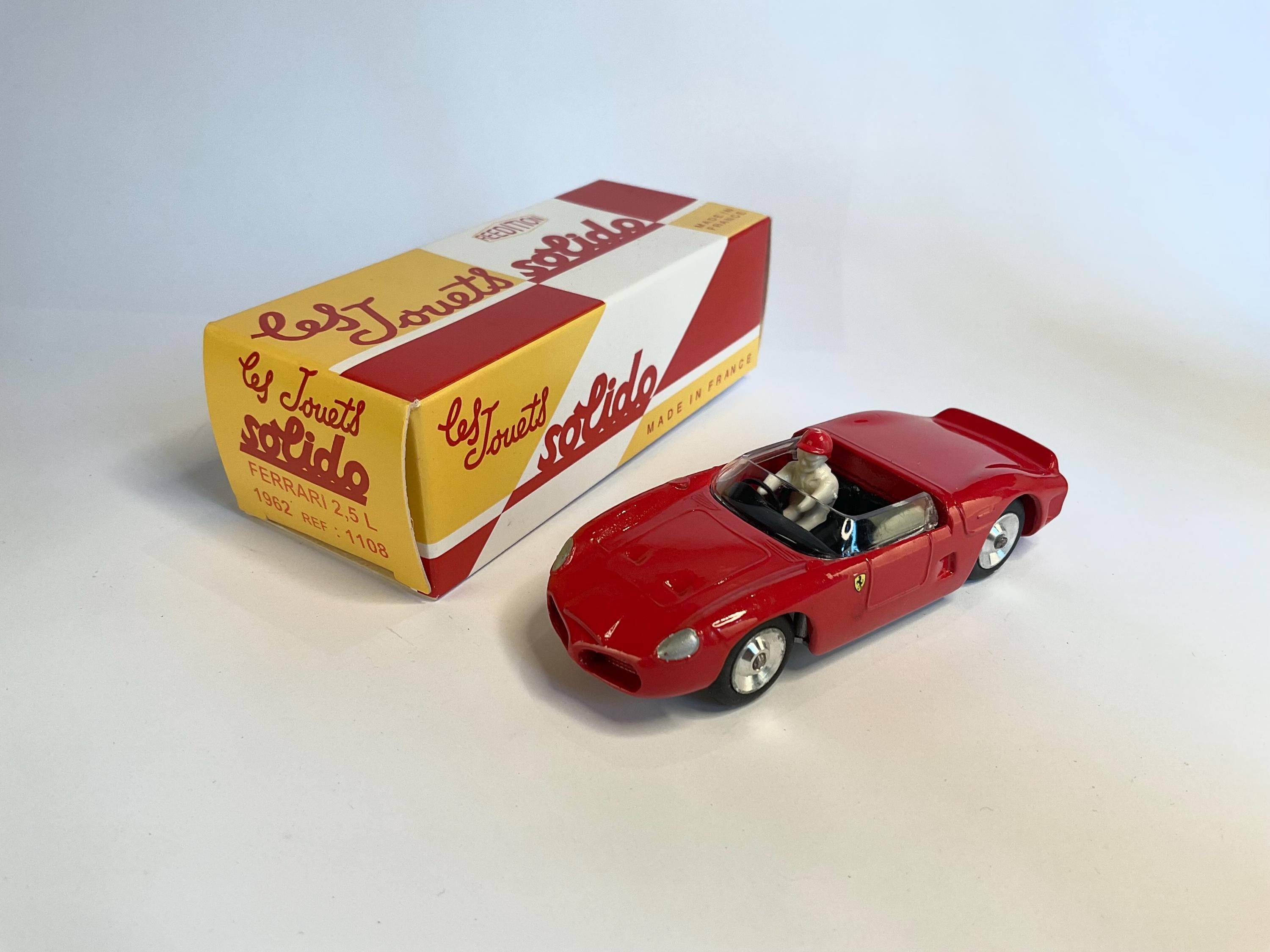 Ancienne Voiture Miniature Ferrari En Tôle Lithographiée - Années 30 - Réf 10