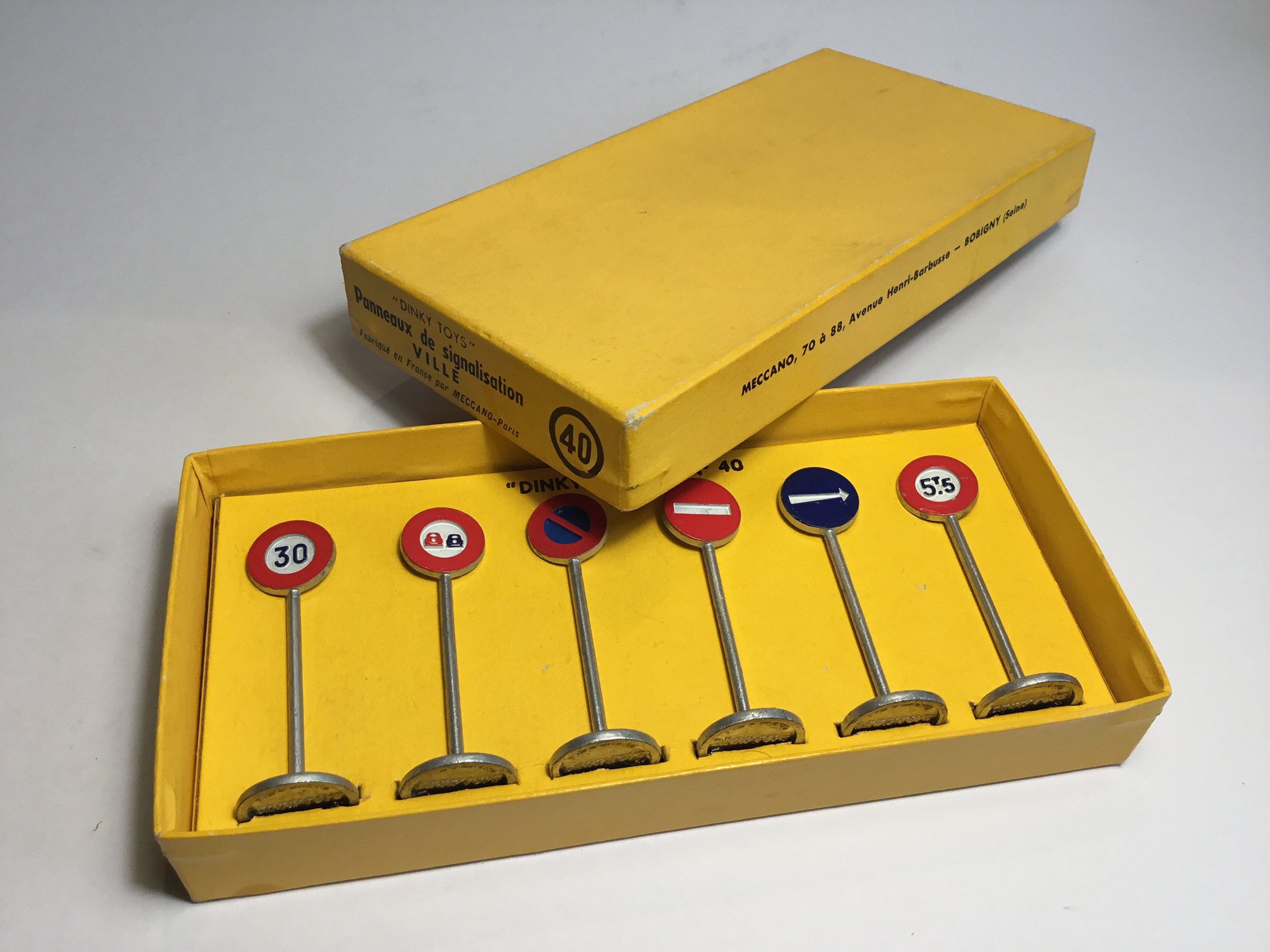 Panneaux de signalisation Route DINKY TOYS/ATLAS
