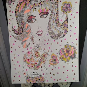 Decorazione da parete Boho originale floreale Hippy Ragazza con fiori Arazzo da parete Regalo unico colorato Boho per guru della bellezza Opera d'arte con bel viso